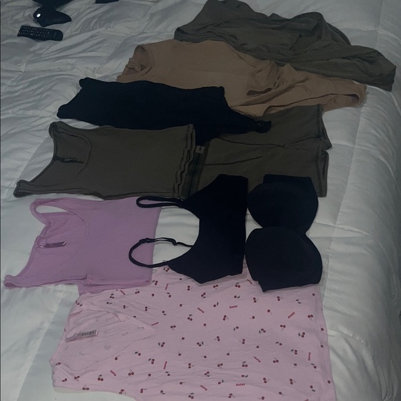 SKIMS Tops - SKIMS 9 PC S/M BUNDLE, READ DESCRIPTION.